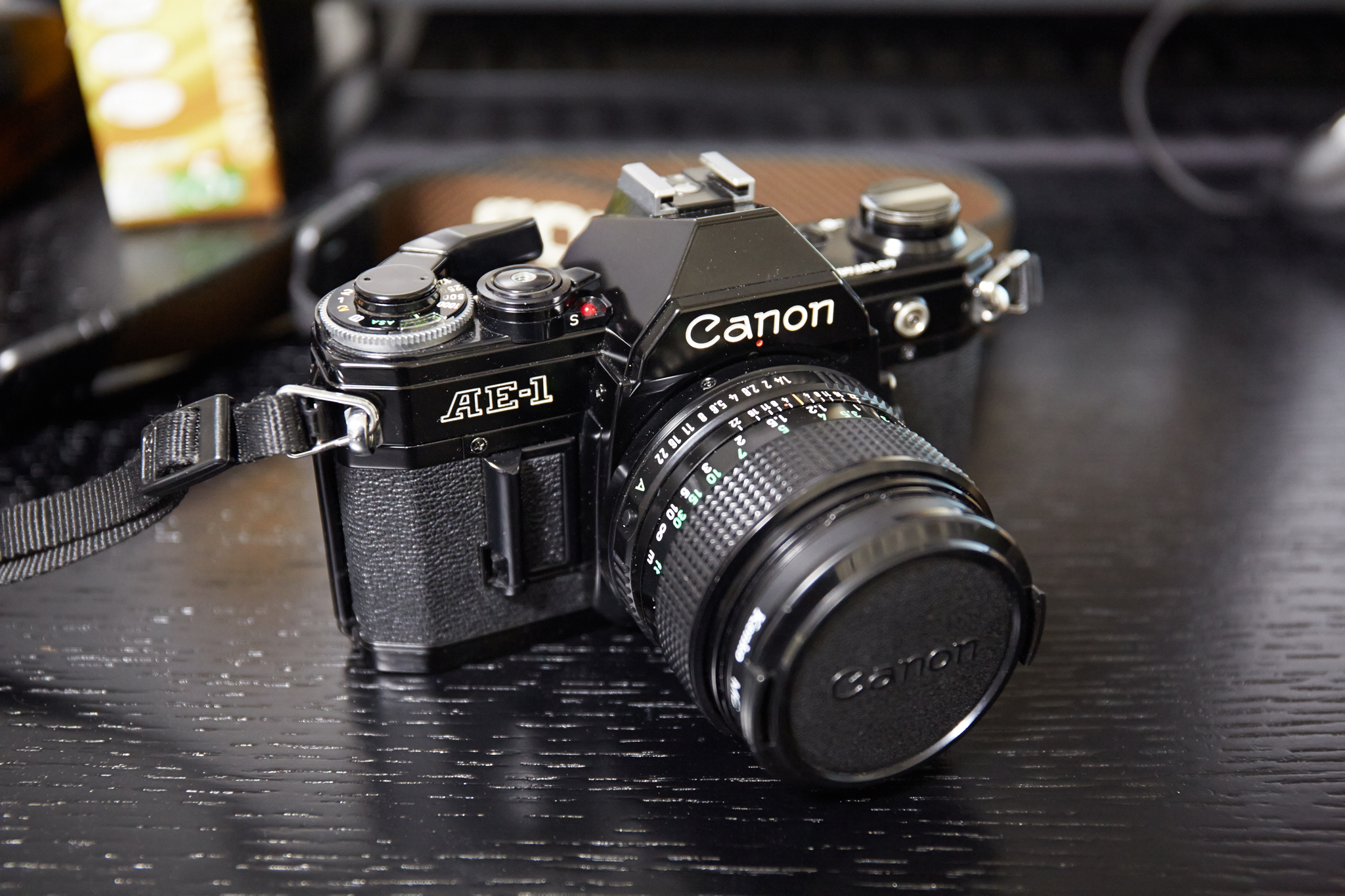 フィルムカメラ】Canon AE-1(FD50mm f1.4)とEOS5DmarkⅢ(EF50mm f1.2 